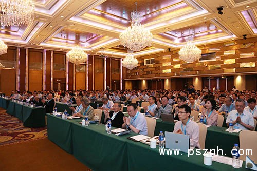 8-本次活動(dòng)吸引了國內(nèi)外電力電子領(lǐng)域?qū)＜覍W(xué)者以及來自清華大學(xué)、浙江大學(xué)等十余所重點(diǎn)高校的超過360位師生及業(yè)界人士參加