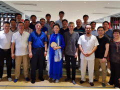 正泰中自總經(jīng)理黃永忠作杭州市儀器儀表學(xué)會十屆二次理事會議上半年工作總結(jié)