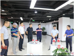 中國計(jì)量測試院包院長一行蒞臨美控進(jìn)行實(shí)地參訪