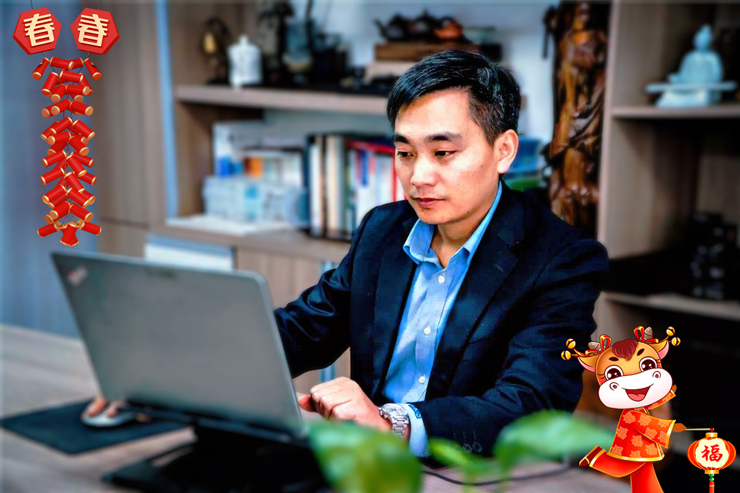 上海洛丁森工業(yè)自動化設(shè)備有限公司總經(jīng)理CEO王徐堅(jiān)給大家拜個早年