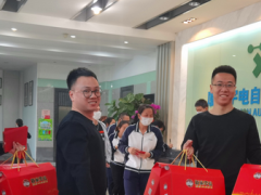 新年福利丨有一種年味叫公司發(fā)年貨啦！