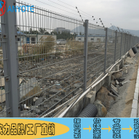 肇慶廠房三折彎護(hù)欄網(wǎng) 場(chǎng)地分隔圍欄網(wǎng) 圈地雙邊絲護(hù)欄網(wǎng)