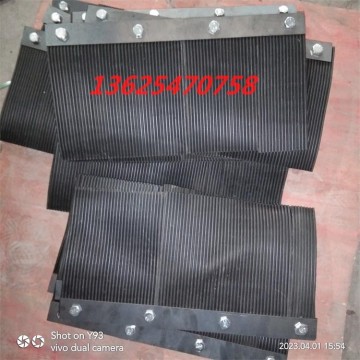 導(dǎo)料槽防塵簾具有濕潤、沖洗作用 等