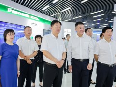 國家知識產(chǎn)權(quán)局黨組成員、副局長胡文輝一行調(diào)研正泰