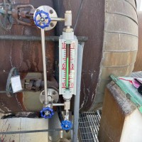 UGS系列無盲區(qū)彩色石英玻璃管液位計(jì)/雙色水位計(jì)