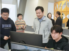 推動人工智能產(chǎn)業(yè)創(chuàng)新發(fā)展，浦東新區(qū)領導調(diào)研OPC企業(yè)和項